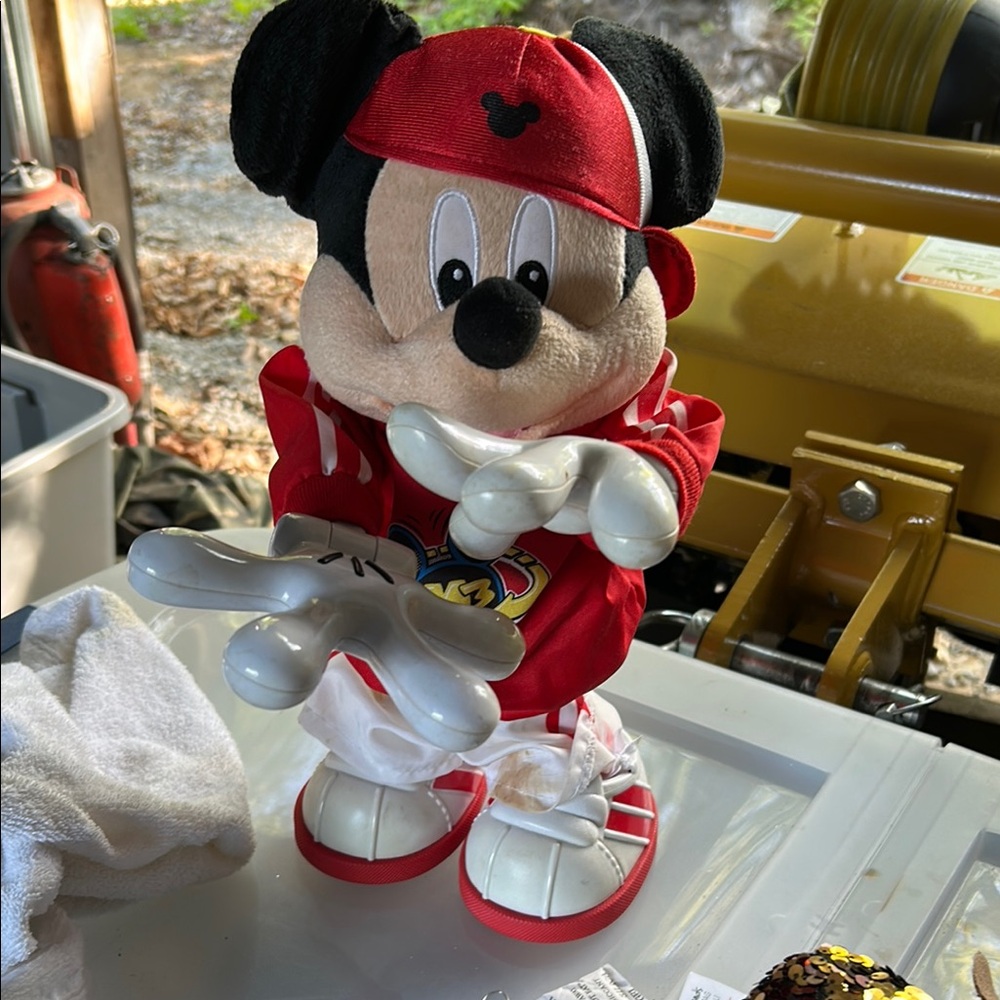 Red Mickey Mouse m3 toy